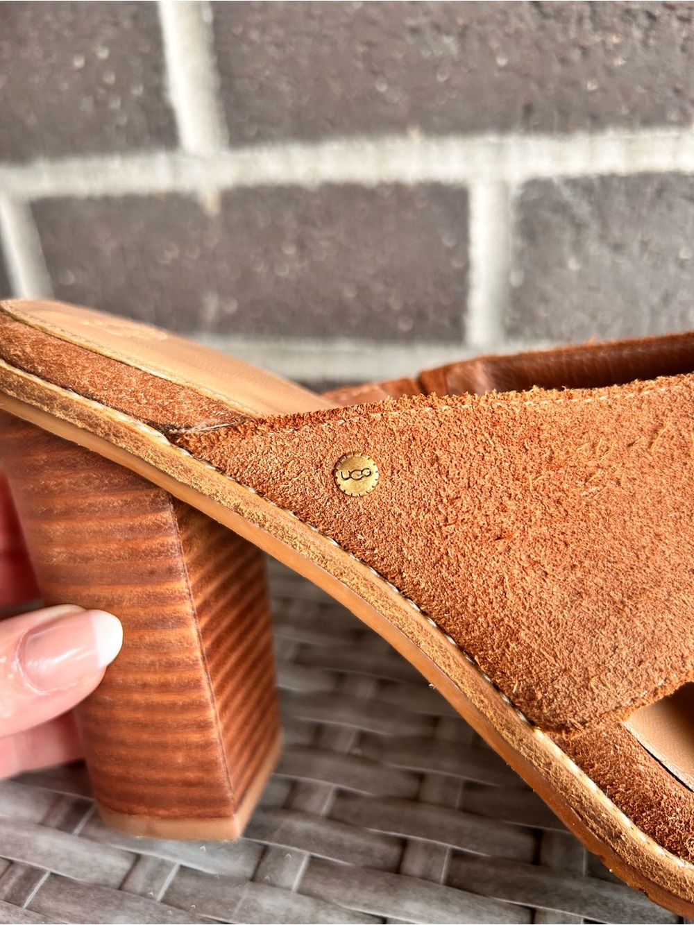 UGG Women's Rust/BrownSuede Crossover Block Heel Mules - Size 10 - Picture 3 of 7
